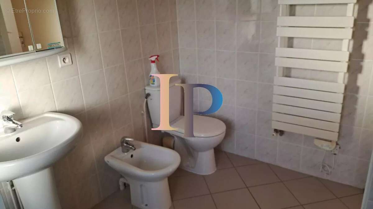 Maison à PARAY-LE-MONIAL