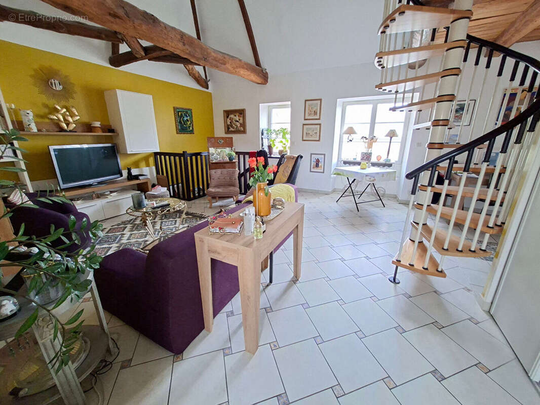 Maison à CHATELLERAULT