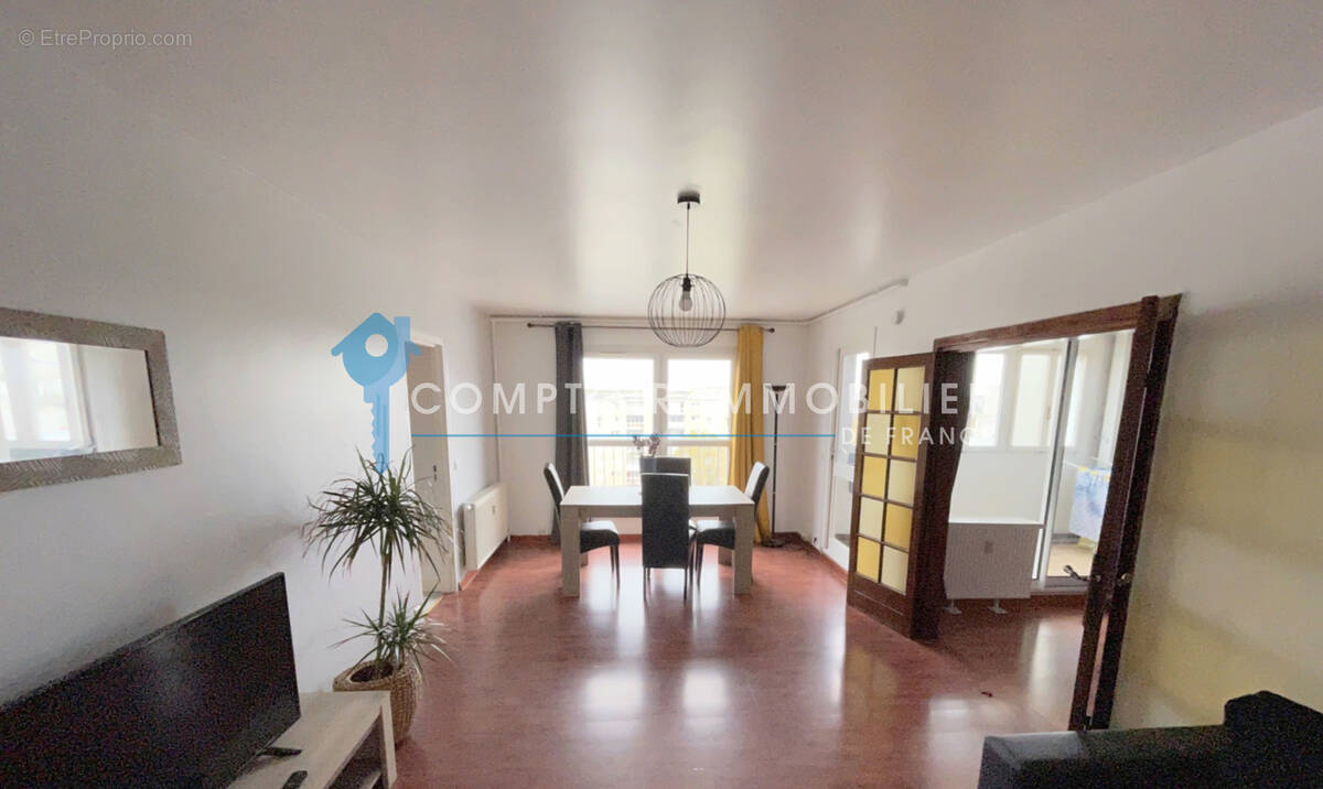 Appartement à DAMMARIE-LES-LYS