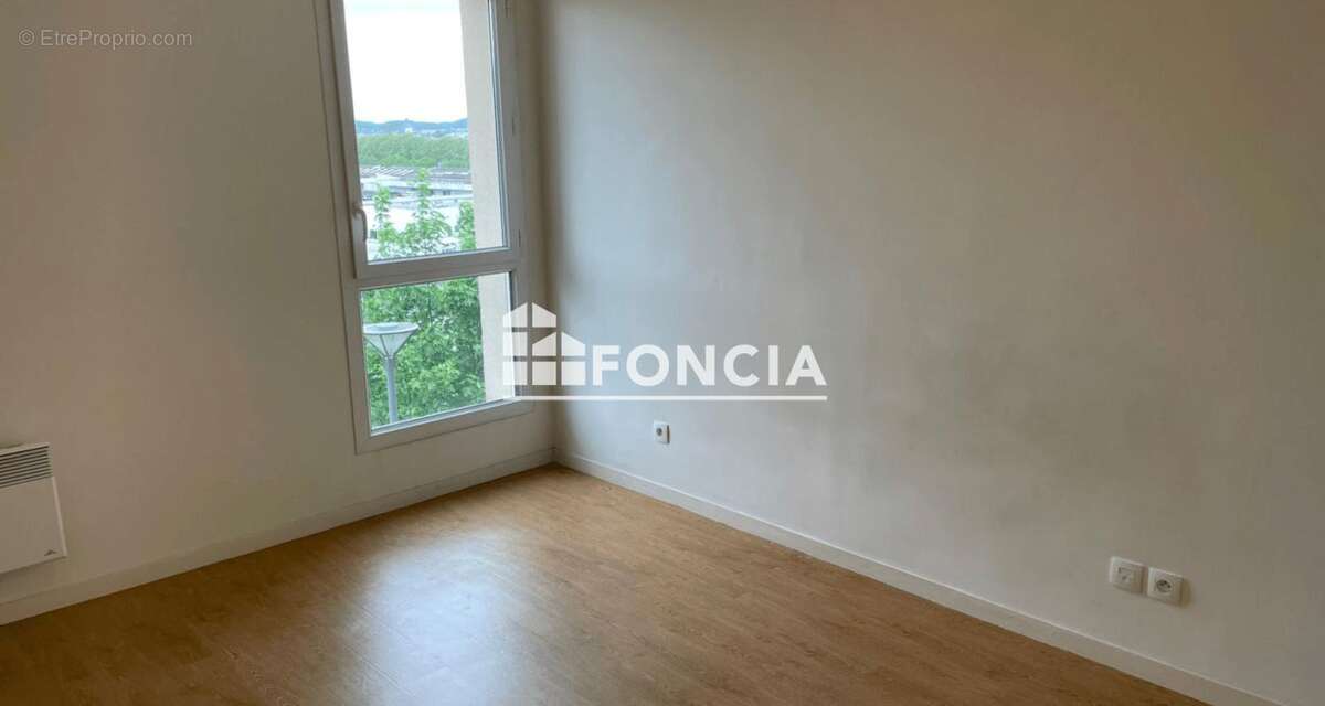 Appartement à CANTELEU