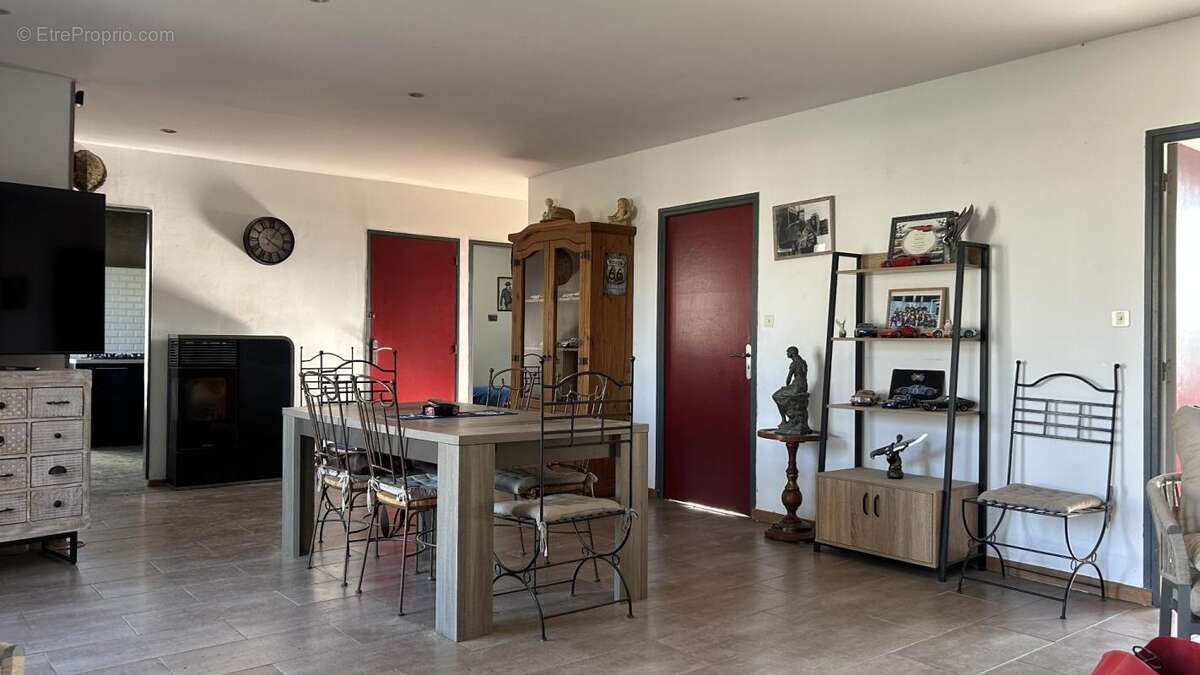 Maison à REQUISTA