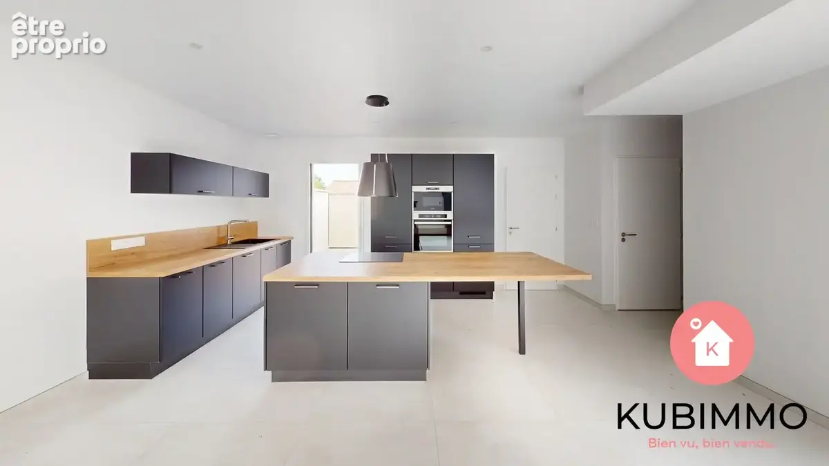 Maison 4 pièces 107 m² à vendre à Saint-Hilaire-La-Foret (85440) - photo 2