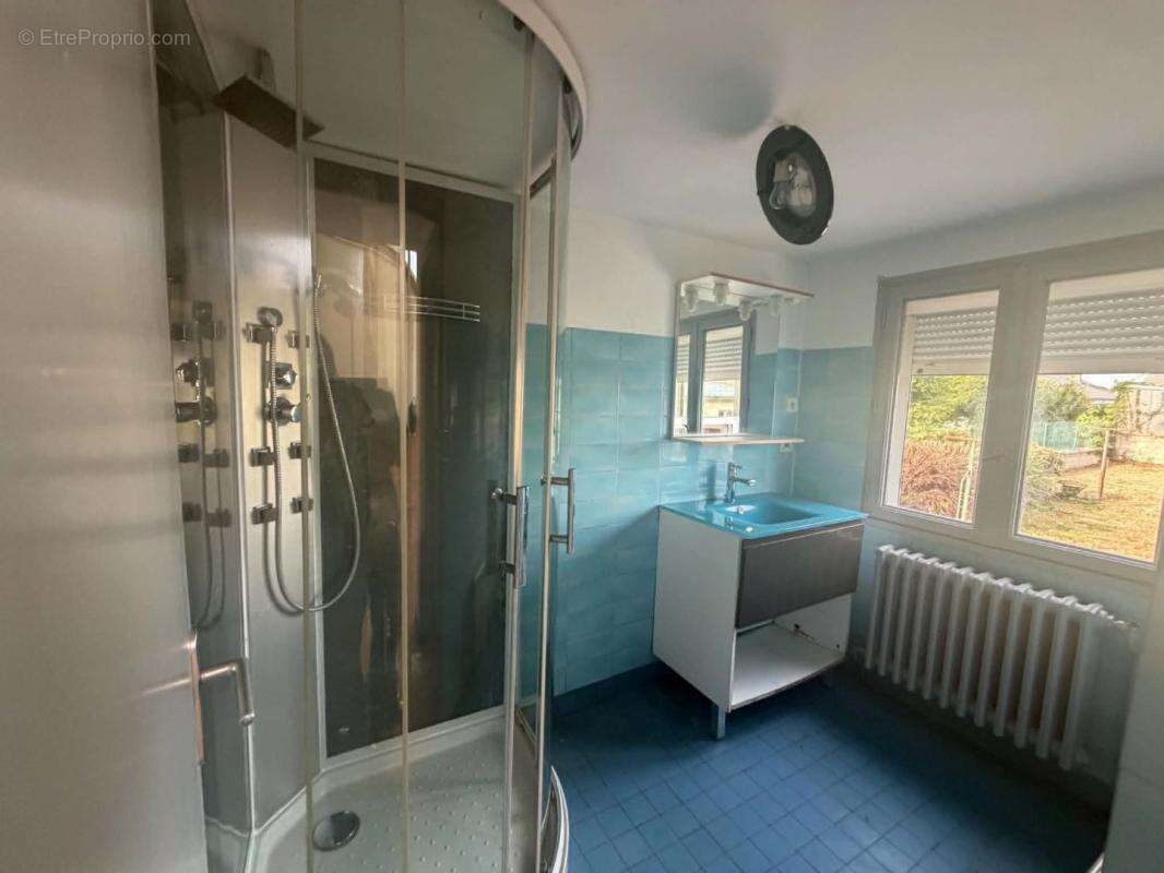 Maison 77 m² à Belleu  - photo 5