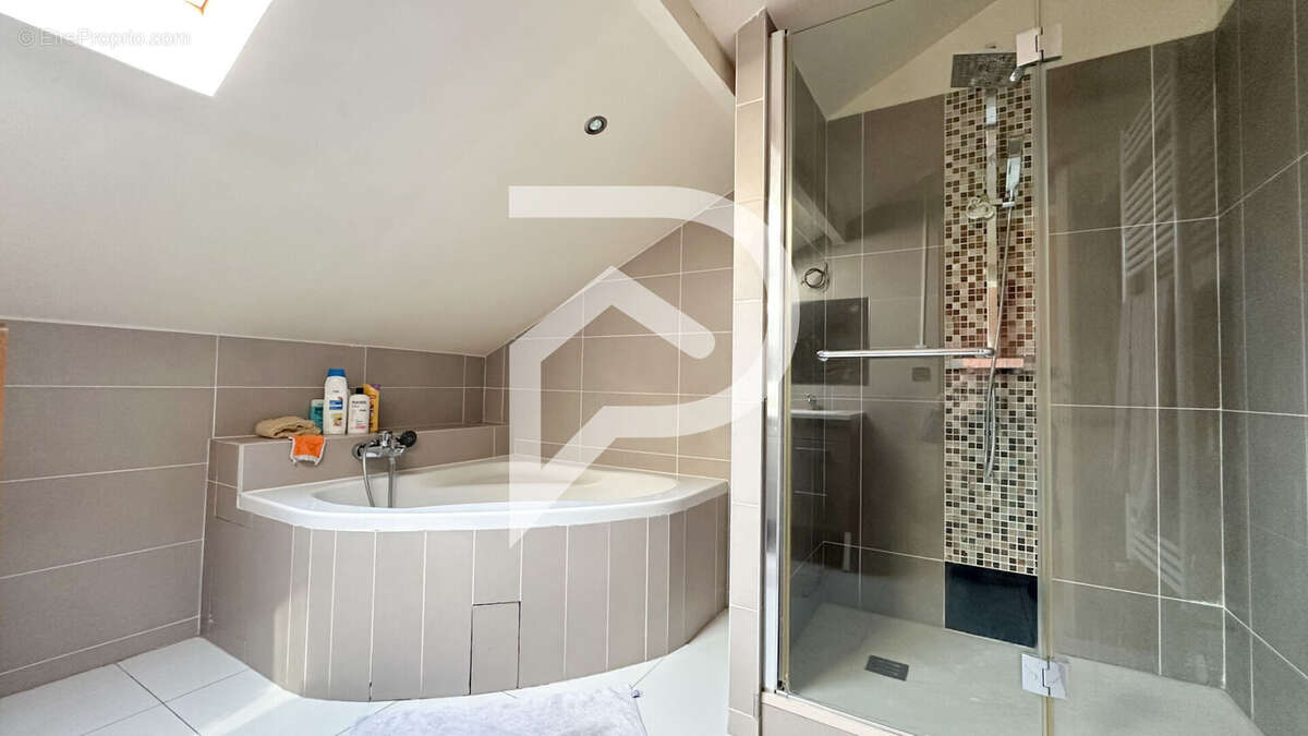 Maison à AULNAY-SOUS-BOIS