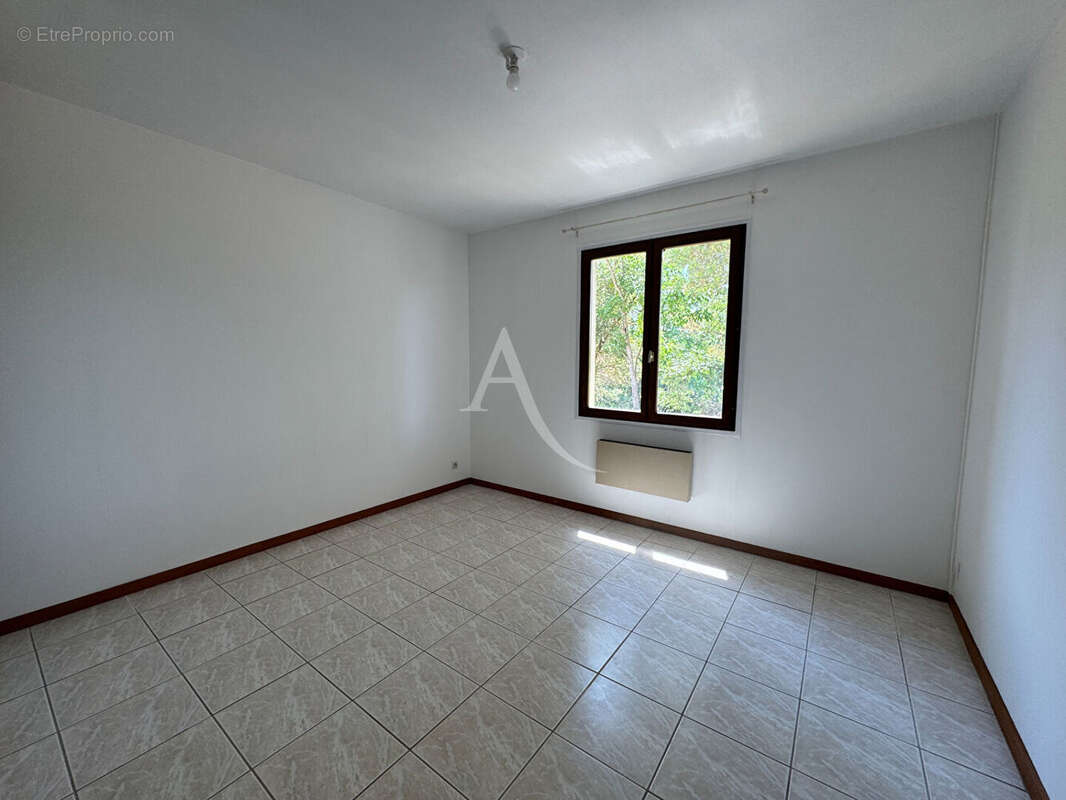 Maison T4 avec sous-sol complet - photo 6