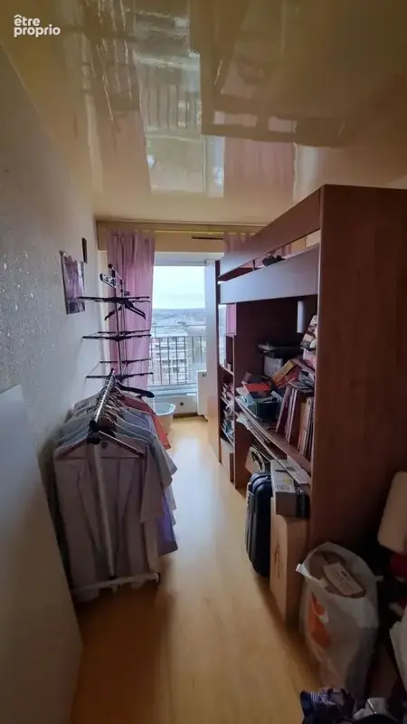 Lumineux appartement 5 pièces - vendu occupé - au dernier étage avec vue dégagée - photo 5