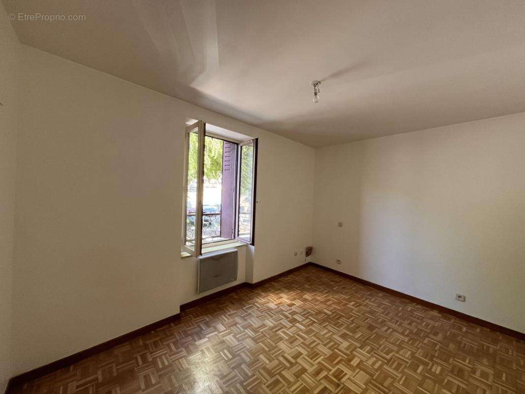Maison 53 m² à Tarascon-Sur-Ariege  - photo 4