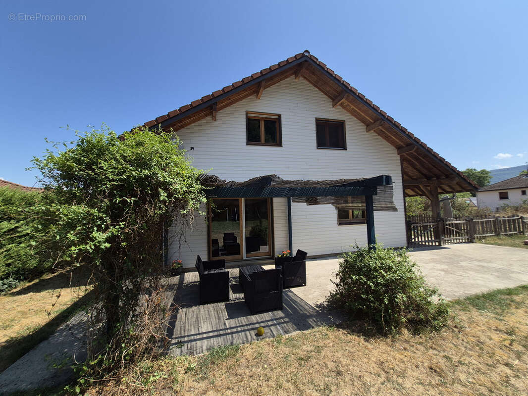 Maison individuelle de 2011 de type ossature bois de 141 m2 édifiée sur un terrain de 2292 m2 - photo 18