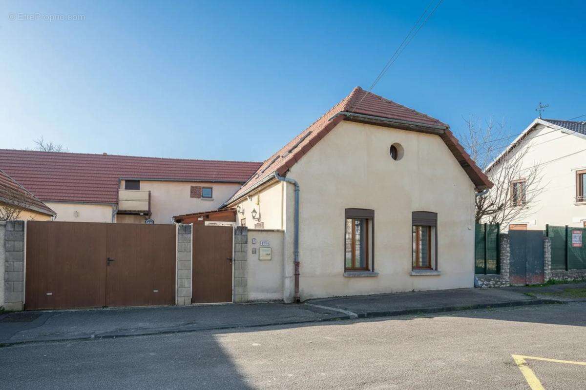 Maison à VILLENAUXE-LA-GRANDE