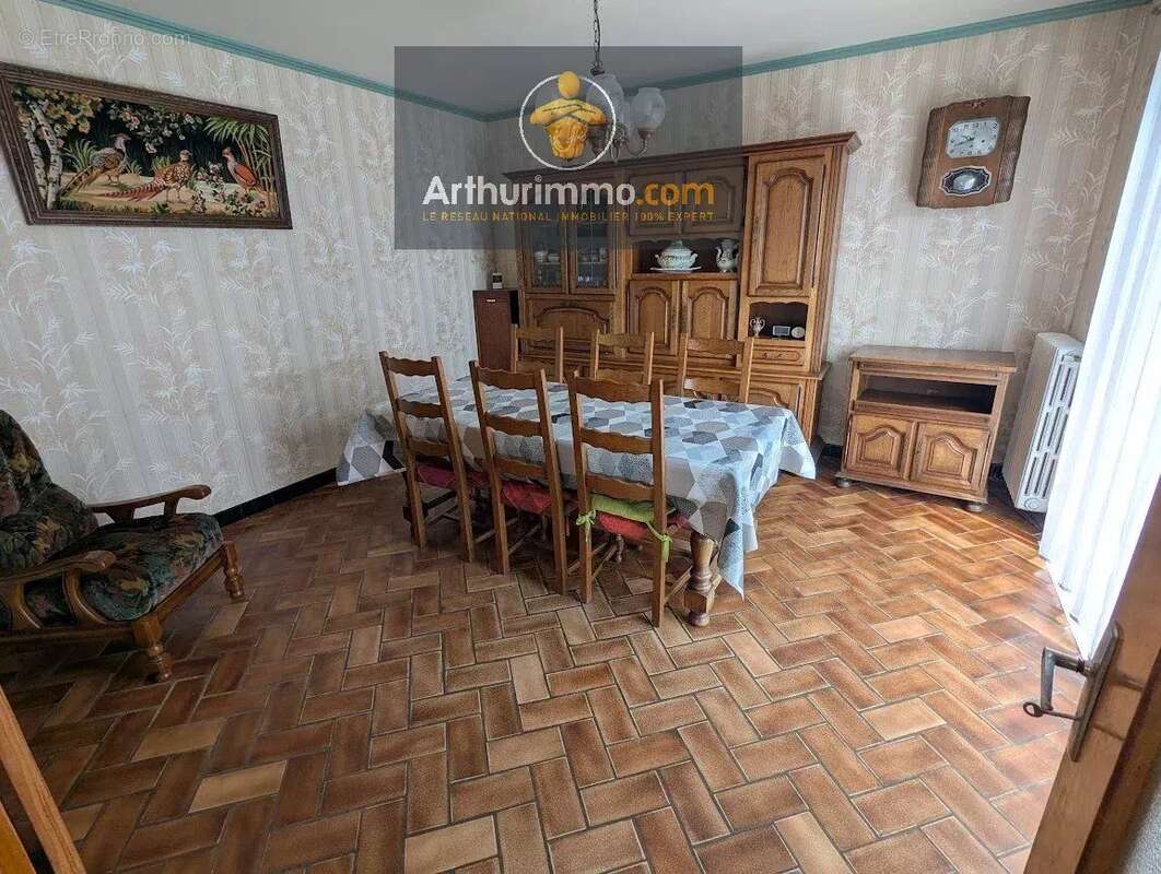 Maison à PLEUGRIFFET