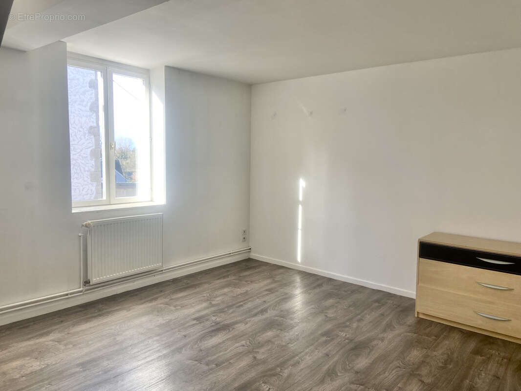 Appartement à SAINT-GERMAIN-DES-FOSSES