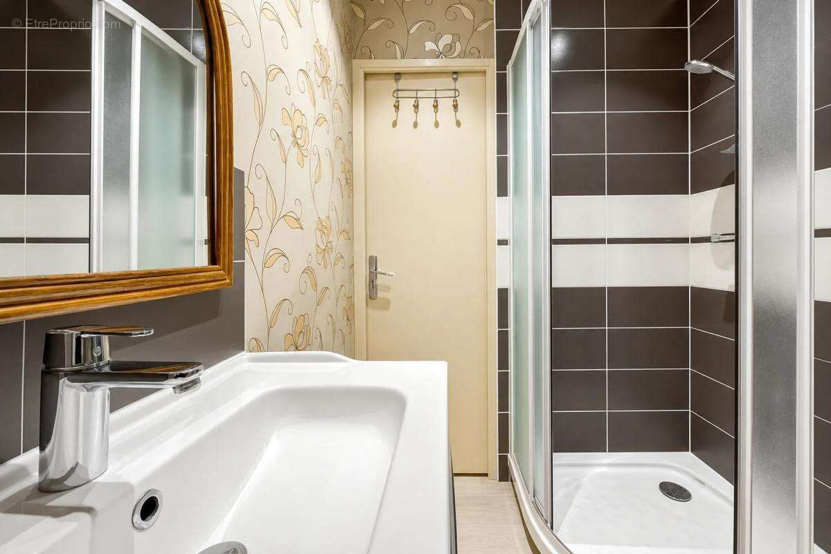 Maison rénovée 230 m² à Fyé - photo 31