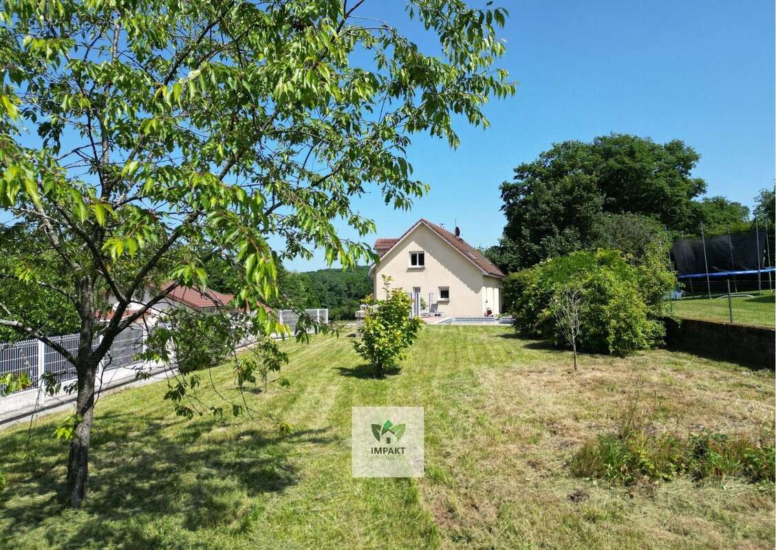 Maison à FRAHIER-ET-CHATEBIER