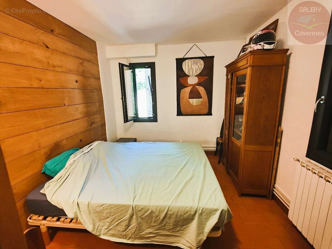 Spacieuse villa avec piscine dans un environnement privilégié - photo 4