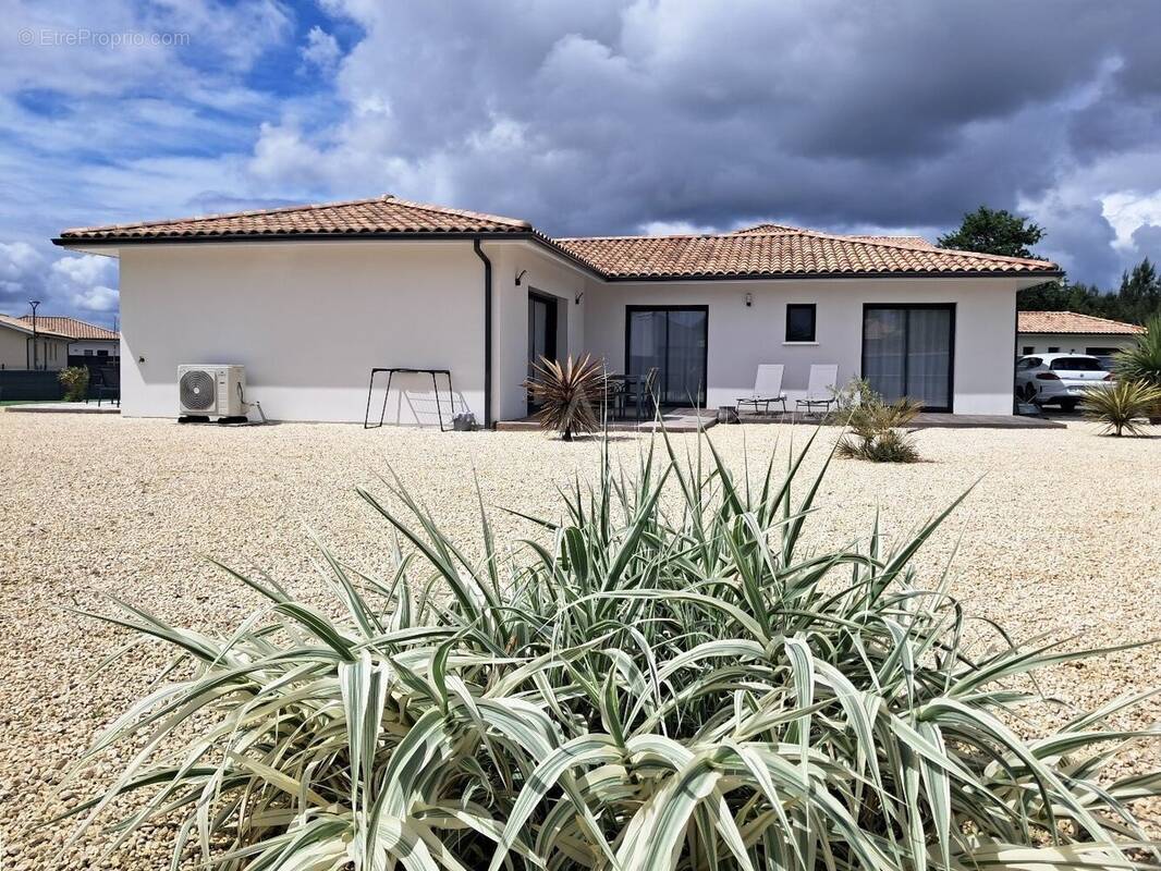 Maison à MIOS
