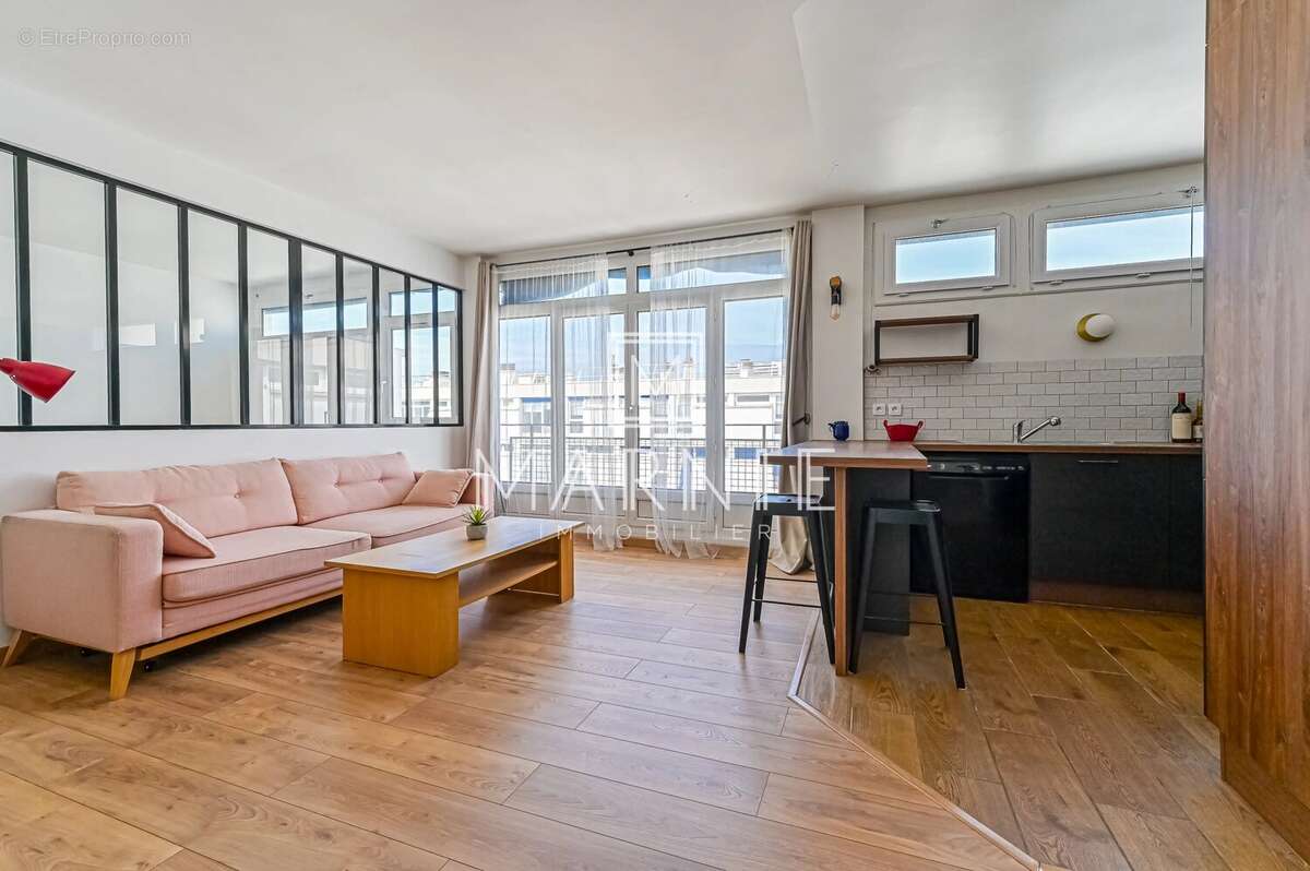 Appartement à PARIS-15E