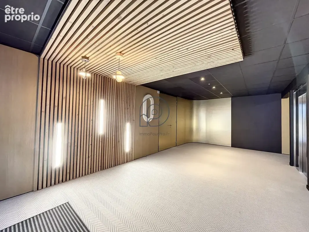 Commerce 452 m² à vendre à Lille (59800) - photo 5