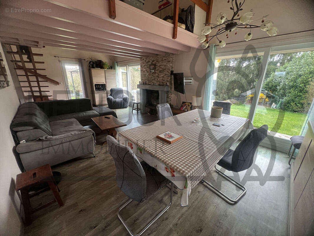 Maison à VILLENEUVE-SUR-BELLOT