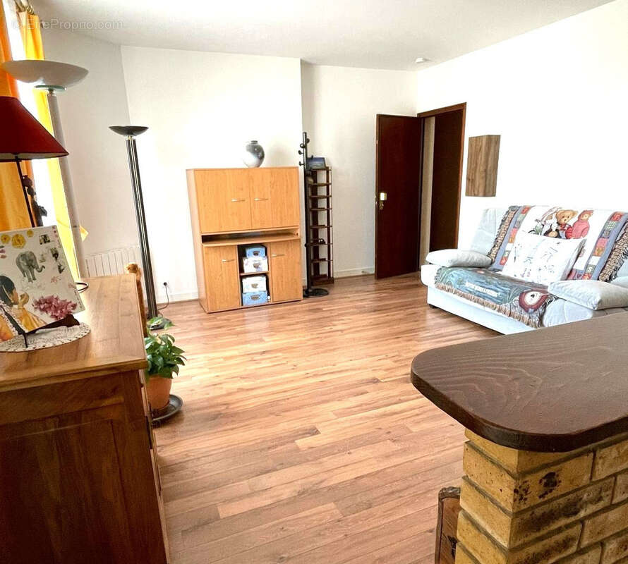 Appartement à SAINT-MAUR-DES-FOSSES