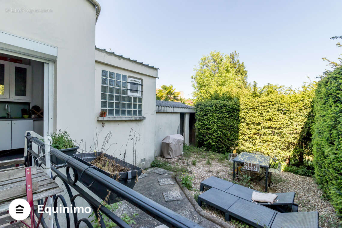 Appartement à SURESNES