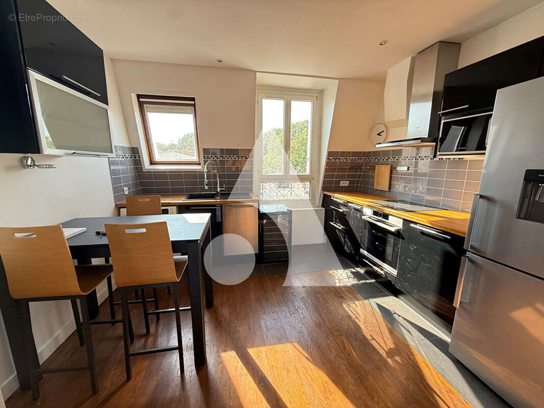 Appartement à PARIS-11E