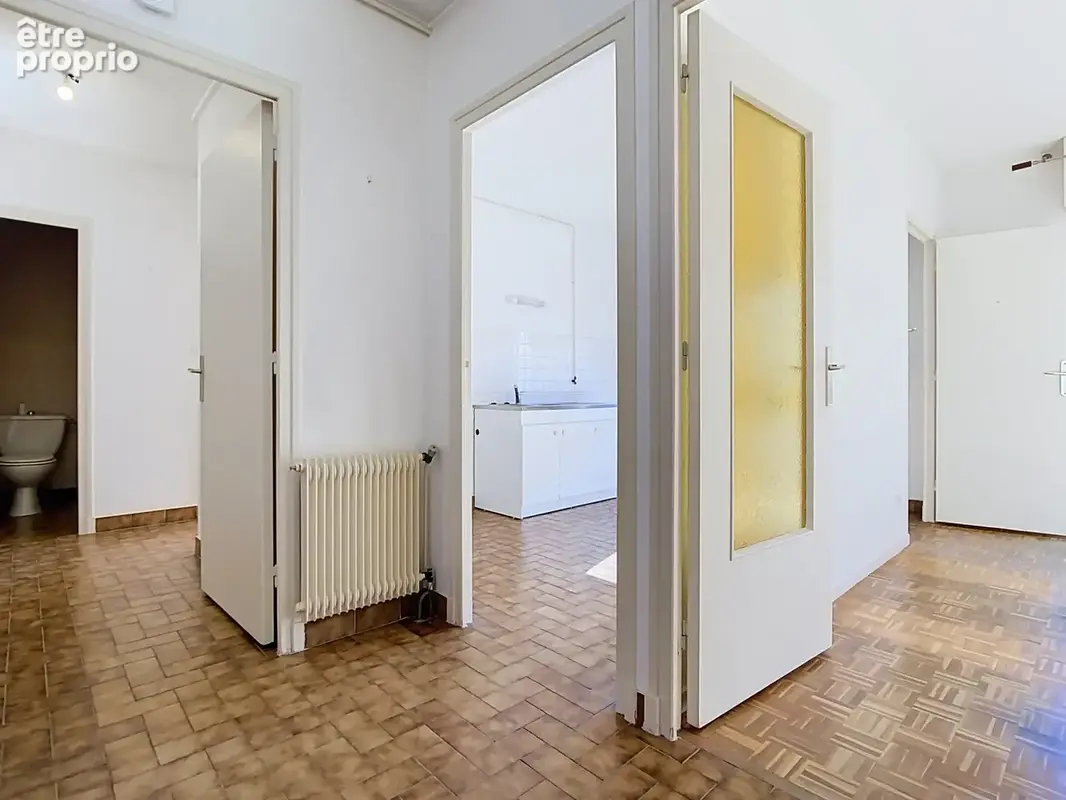 Exclusivité rue Arago - T2 de 53.9m2  au dernier étage avec acsenseur - photo 8