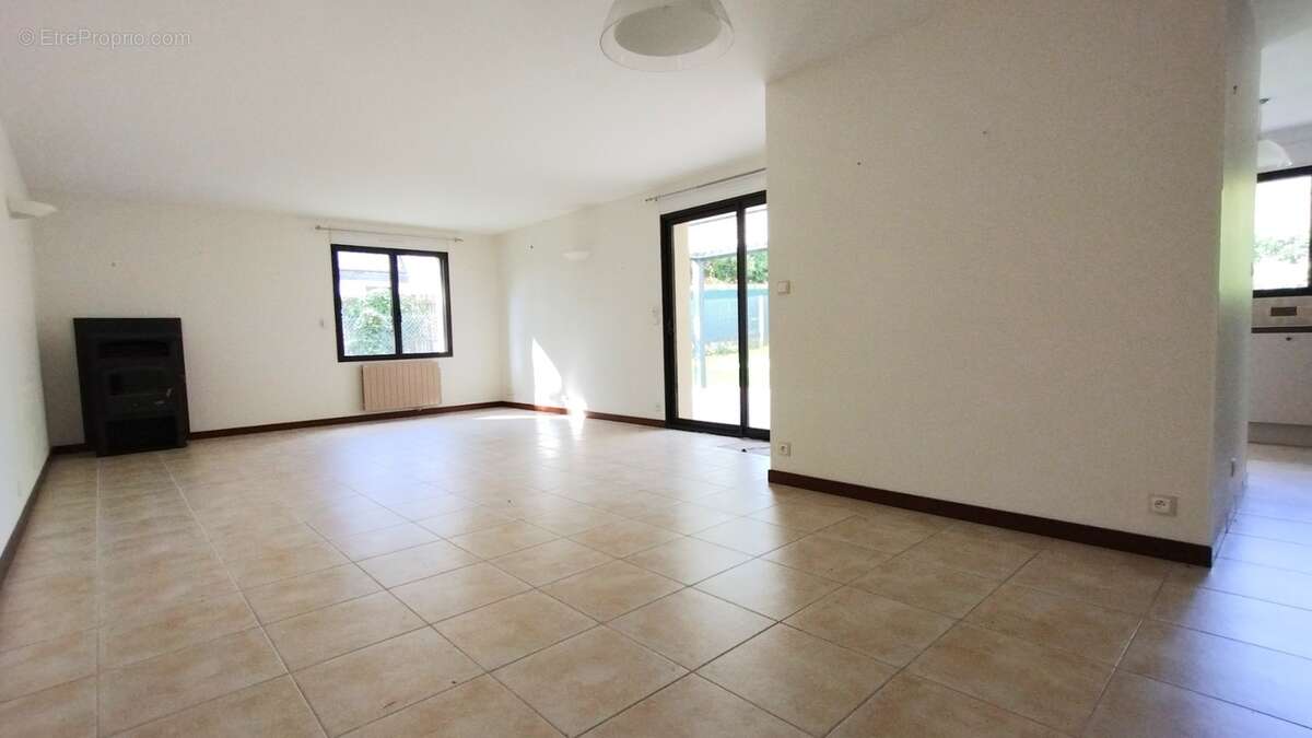 Maison à vendre 6 pièces COMBRIT (29) - photo 2