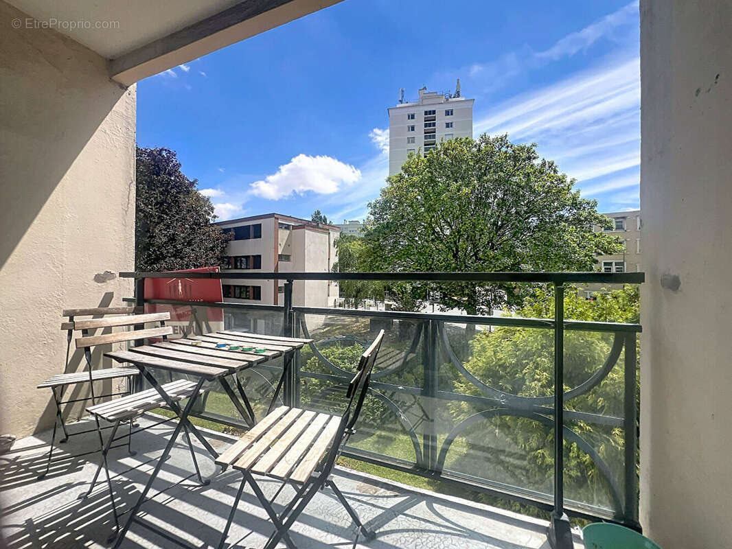 Appartement  4 pièces 67 m2 avec balcon, cave et garage - photo 2