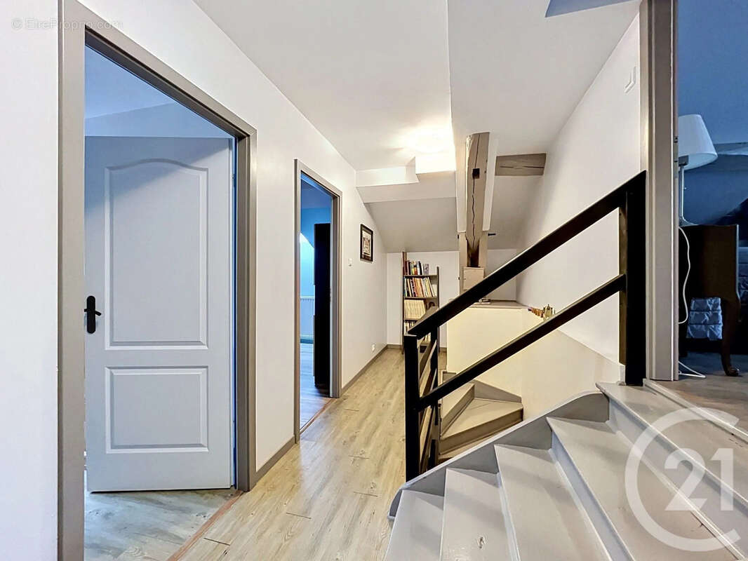 Maison 212 m² à Bains-Les-Bains  - photo 22