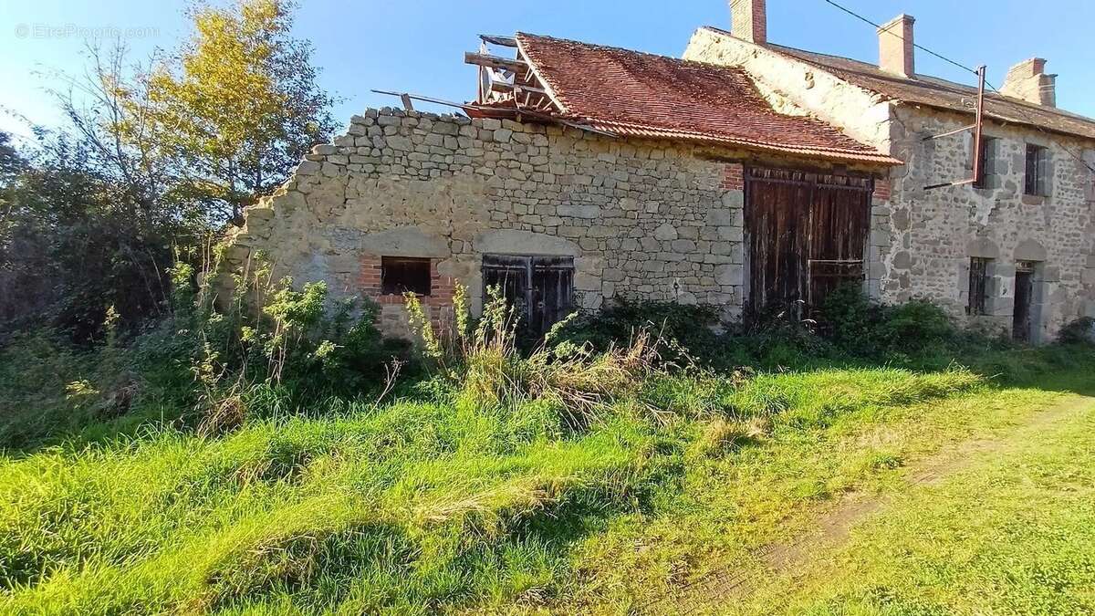 Maison à SAINT-CHABRAIS