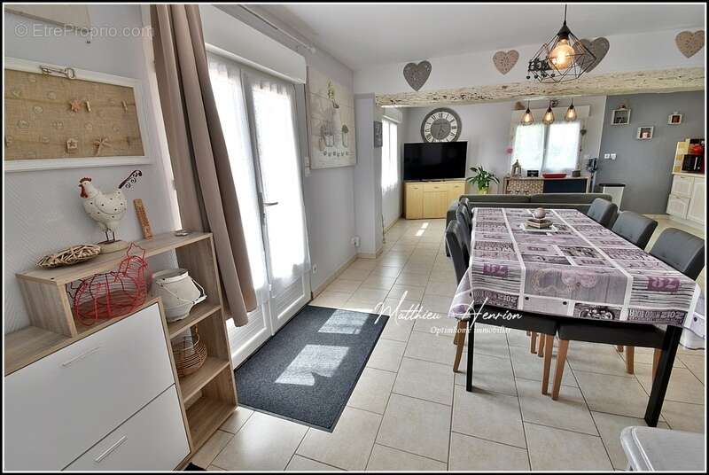 Maison à CLAVILLE