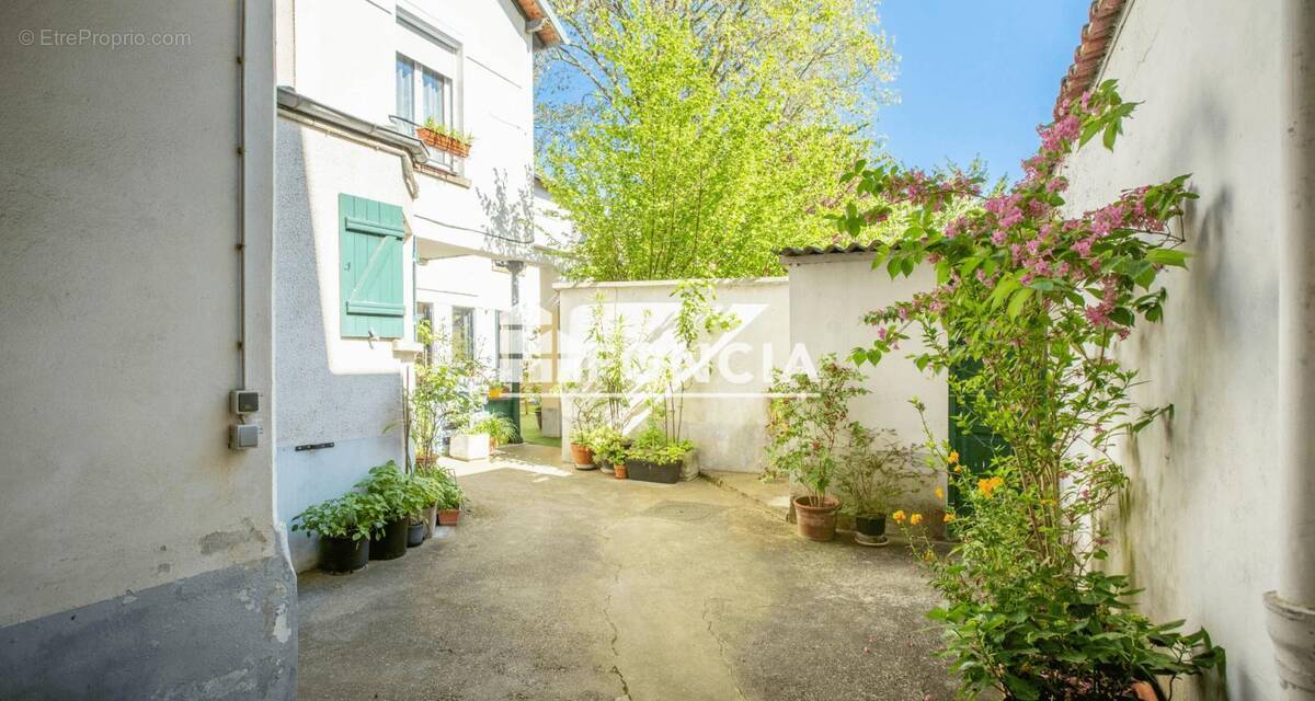 Appartement à MAISONS-LAFFITTE