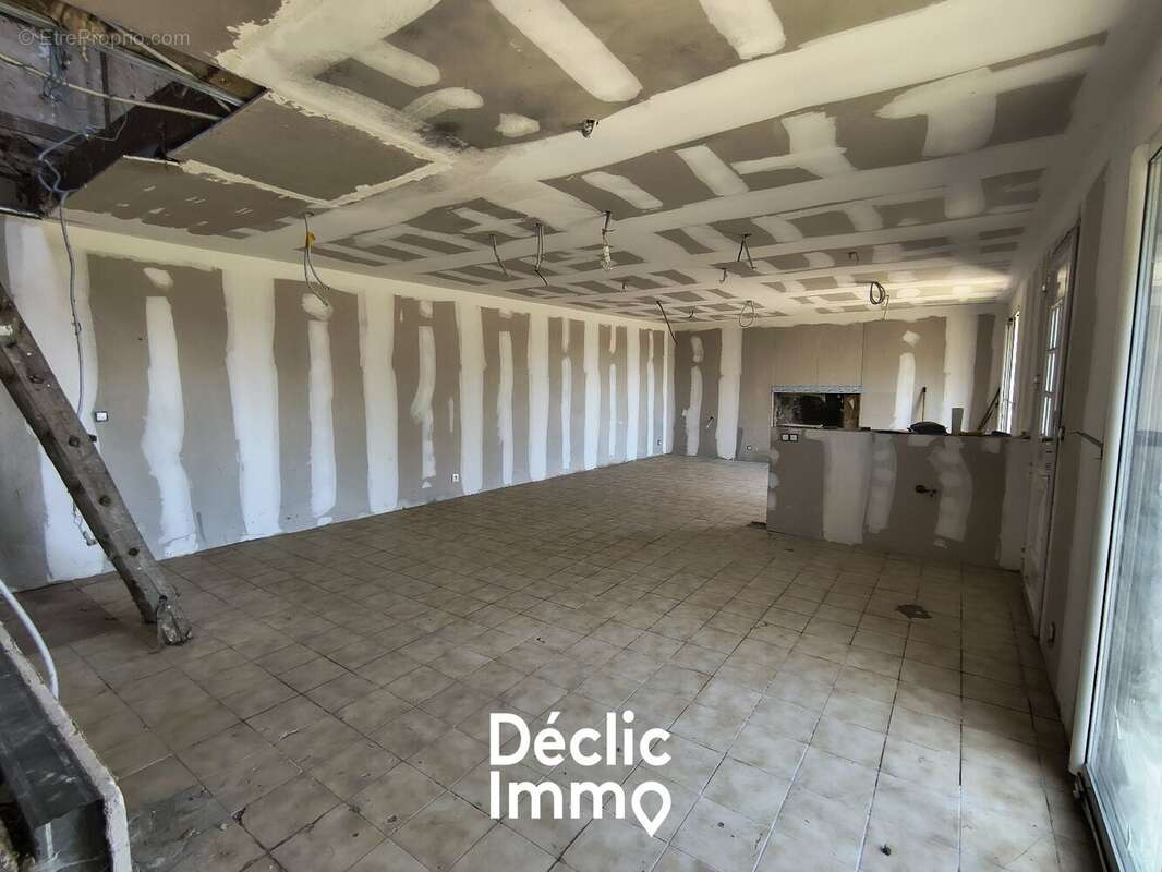 Maison à ASSAIS-LES-JUMEAUX