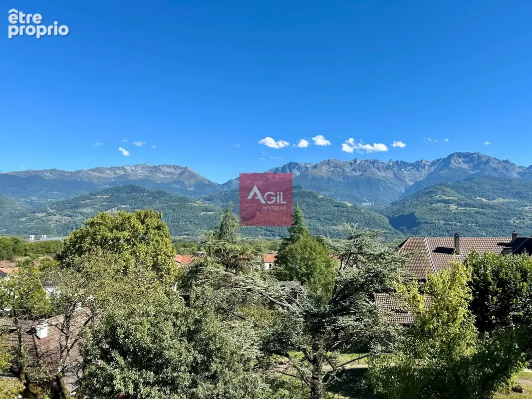 BERNIN : Appartement en triplex de 95m2 avec vue sur Belledonne. - photo 3