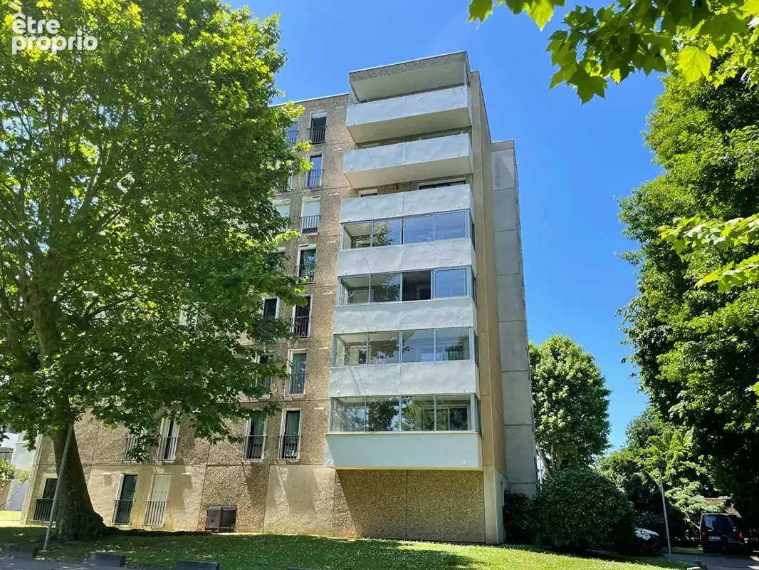 EXCLUSIVITE ANGLET - HARDOY - Appartement de Type 4 avec Garage - photo 6