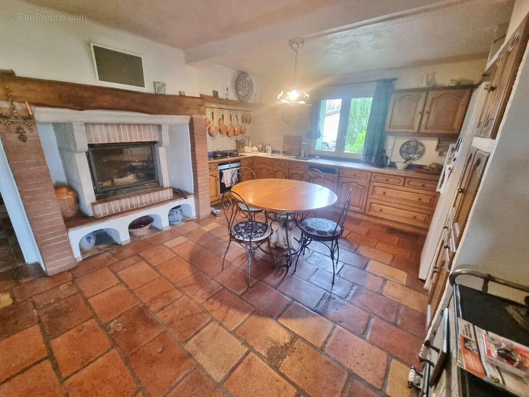 Maison à LAPENCHE