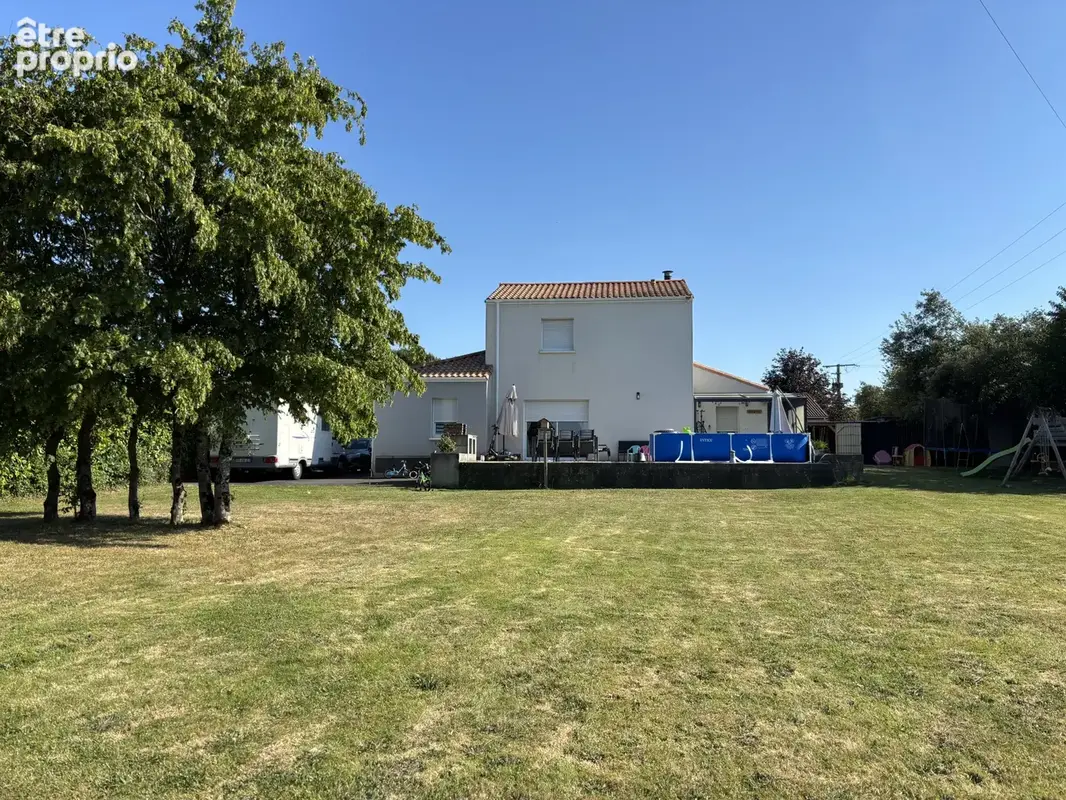 OUDON maison en village sur 5000m2 de terrain - photo 3
