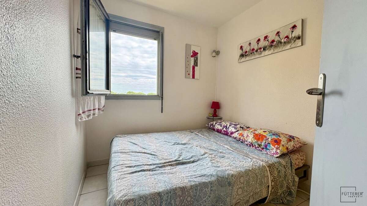 Bas de Saint-Pierre-la-Mer : Appartement T2 avec loggia ouverte - photo 11