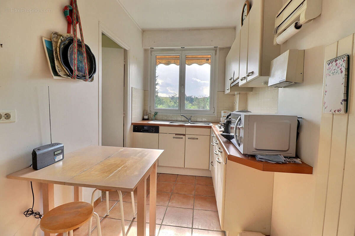 Appartement à L'ETANG-LA-VILLE