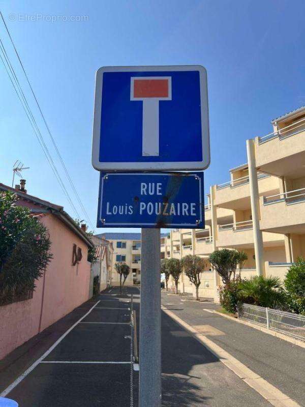 Parking à VALRAS-PLAGE