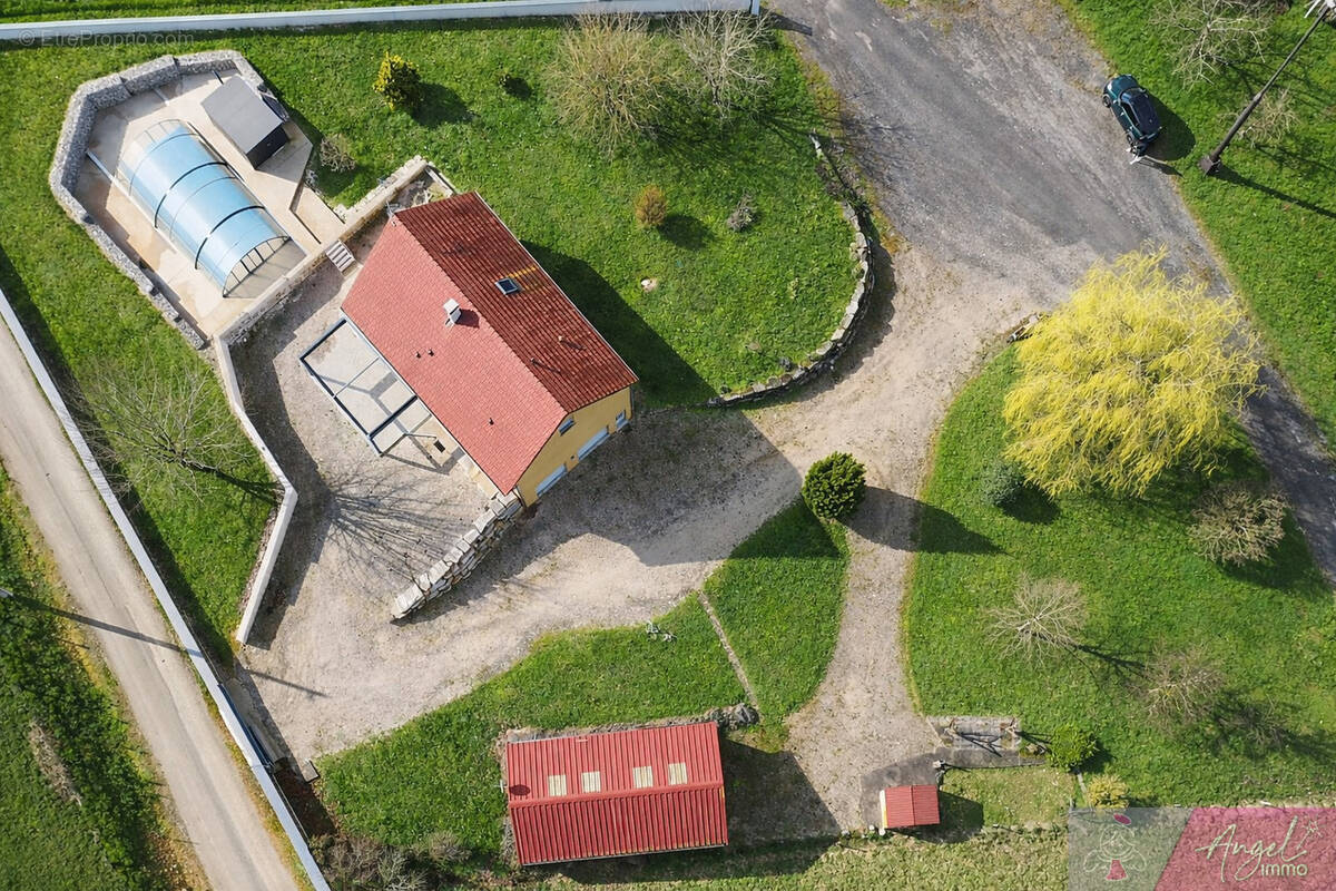Maison à BRANS