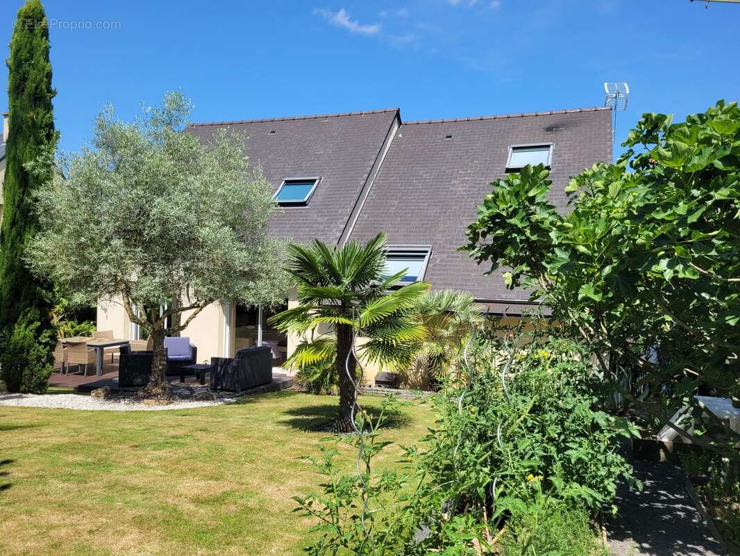 Maison à CREVIN