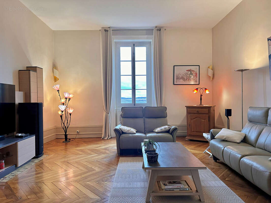 Appartement à LIERGUES