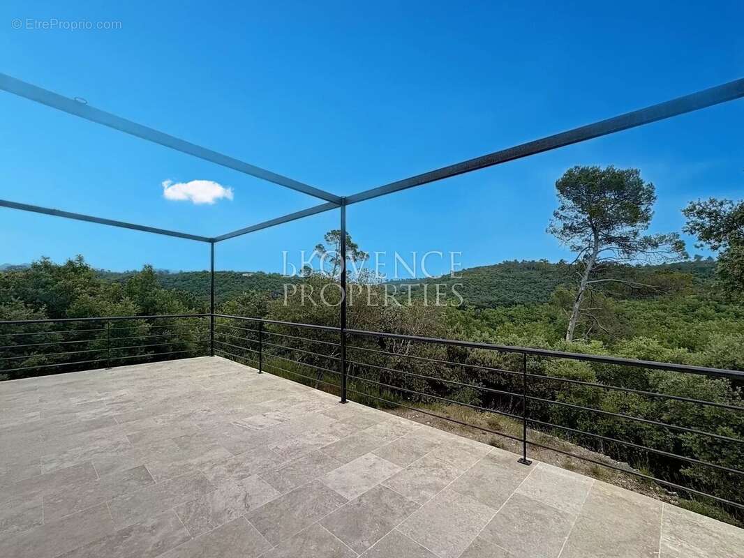 Maison à CHATEAUVERT