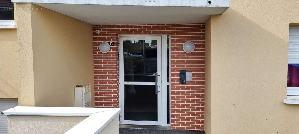 Appartement à MONTRICHARD