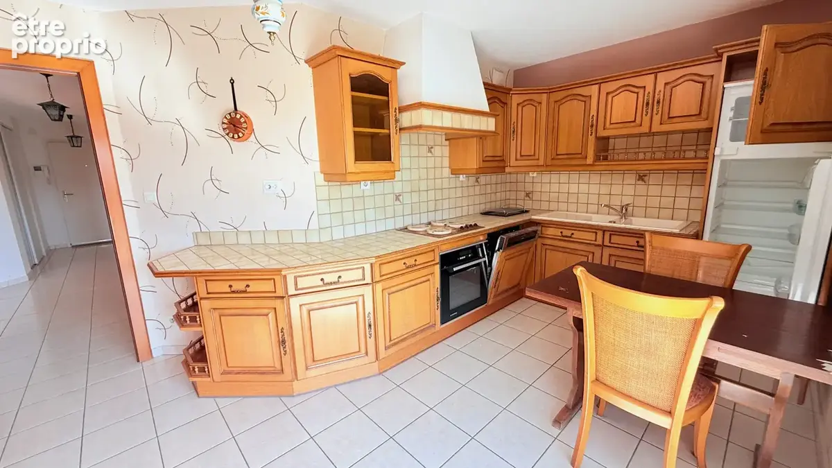 Appartement T3 de 91,62 m2 - Vue exceptionnelle - 2 chambres - Cave - Parking sous-sol - centre ville à pied - photo 3