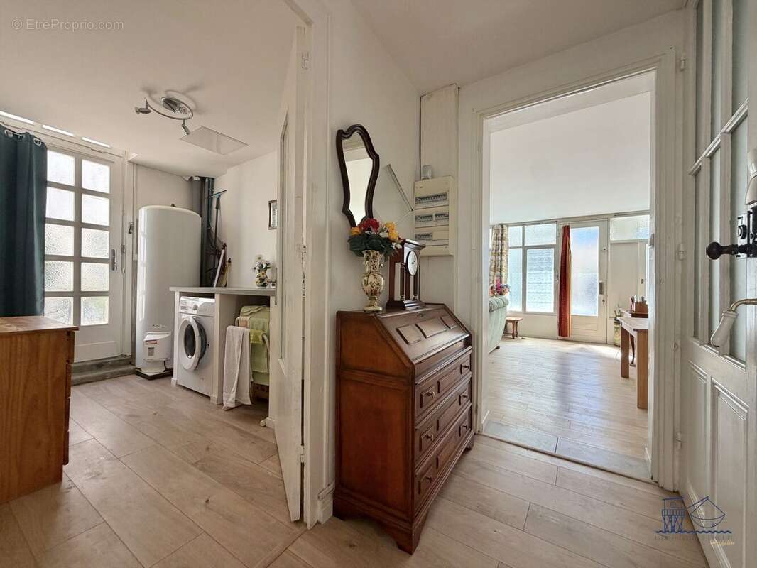Maison 147 m² à Saint-Fort-Sur-Gironde  - photo 9