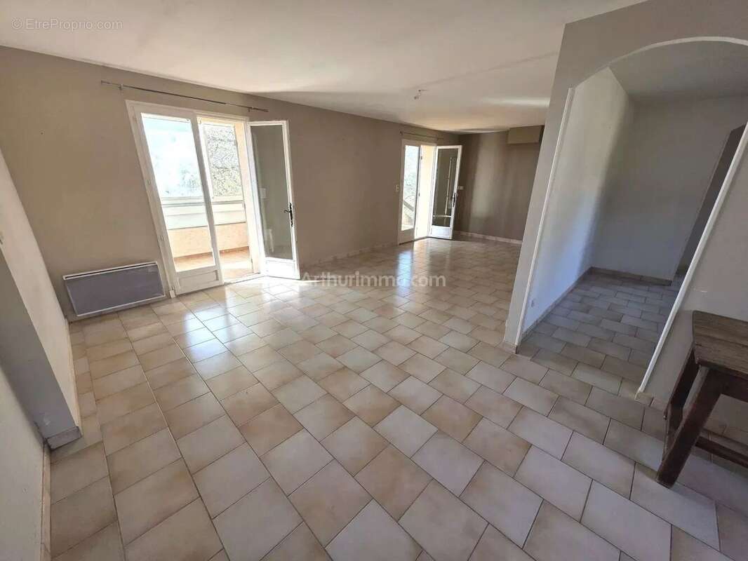Maison à DRAGUIGNAN