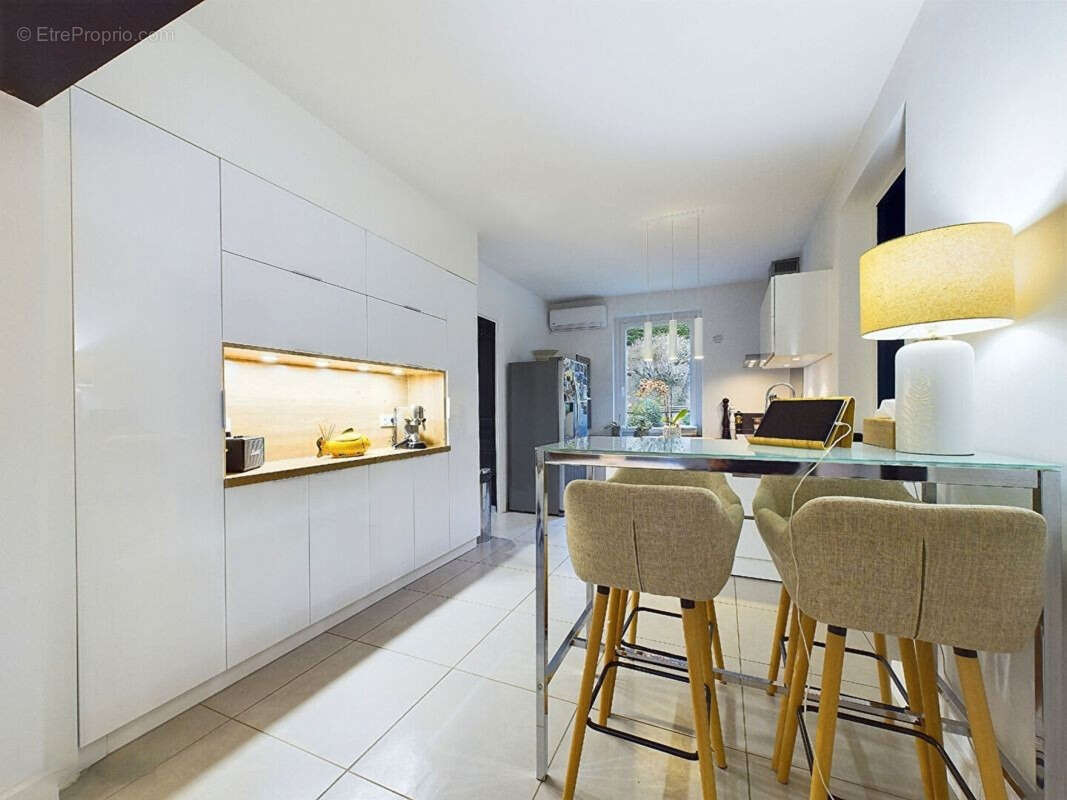 Maison à LA VOULTE-SUR-RHONE