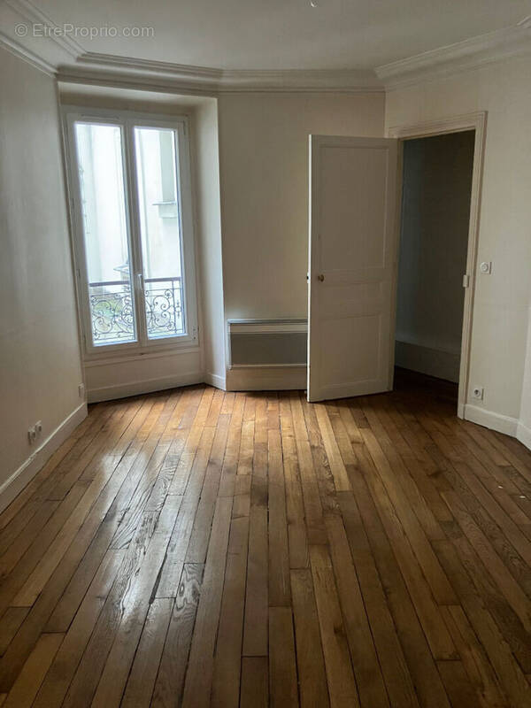 Appartement à PARIS-19E